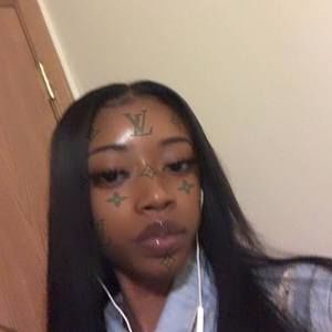 Meet your Posher, Breanah